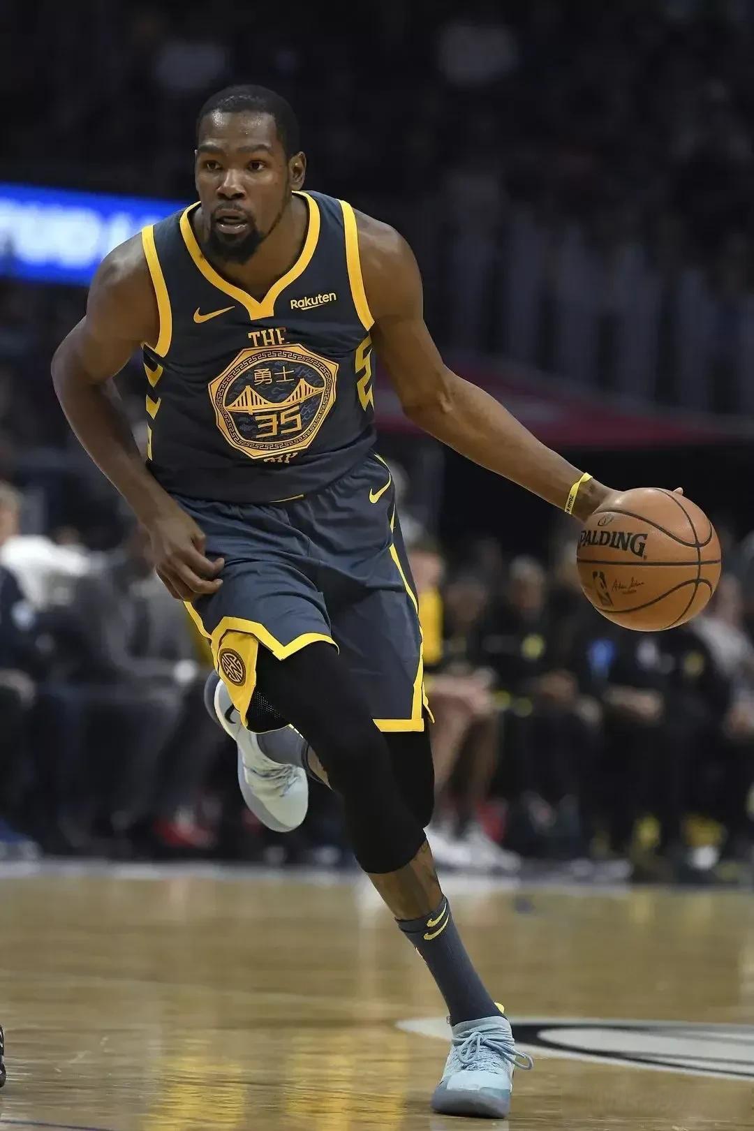 使得他在边 使得他在边